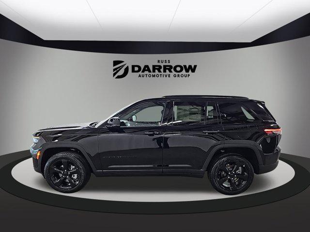 new 2025 Jeep Grand Cherokee car, priced at $50,300