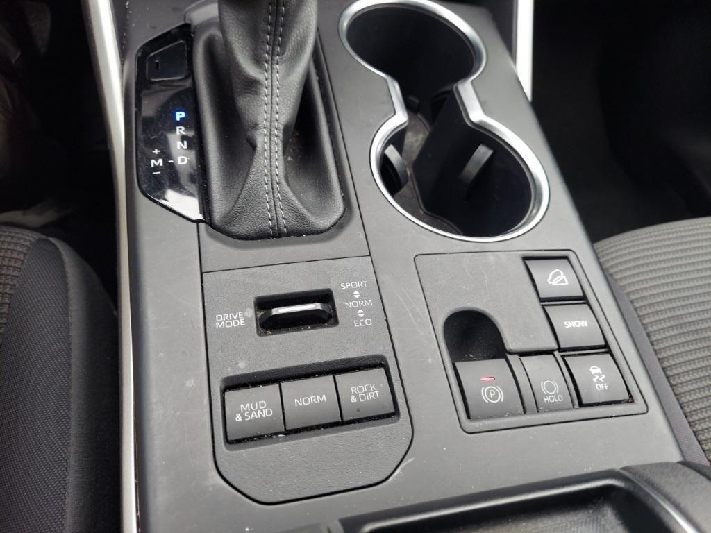 used 2024 Toyota Highlander car, priced at $35,378