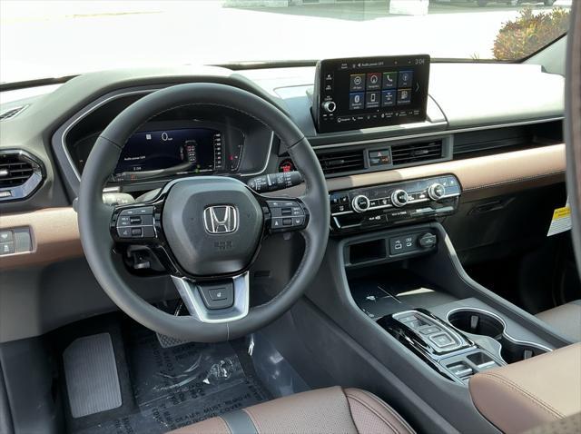 new 2025 Honda Pilot car, priced at $54,530