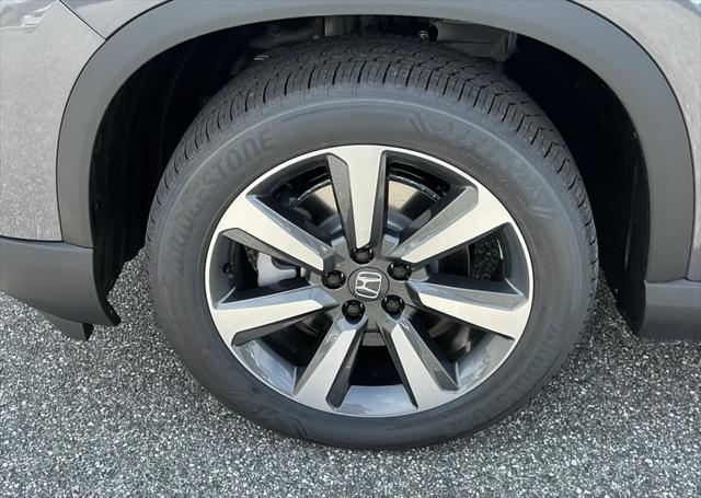 new 2025 Honda Pilot car, priced at $54,530