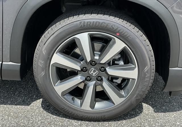 new 2025 Honda Pilot car, priced at $54,530