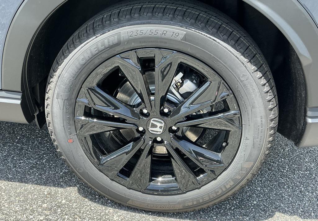 new 2026 Honda CR-V Hybrid car, priced at $43,645