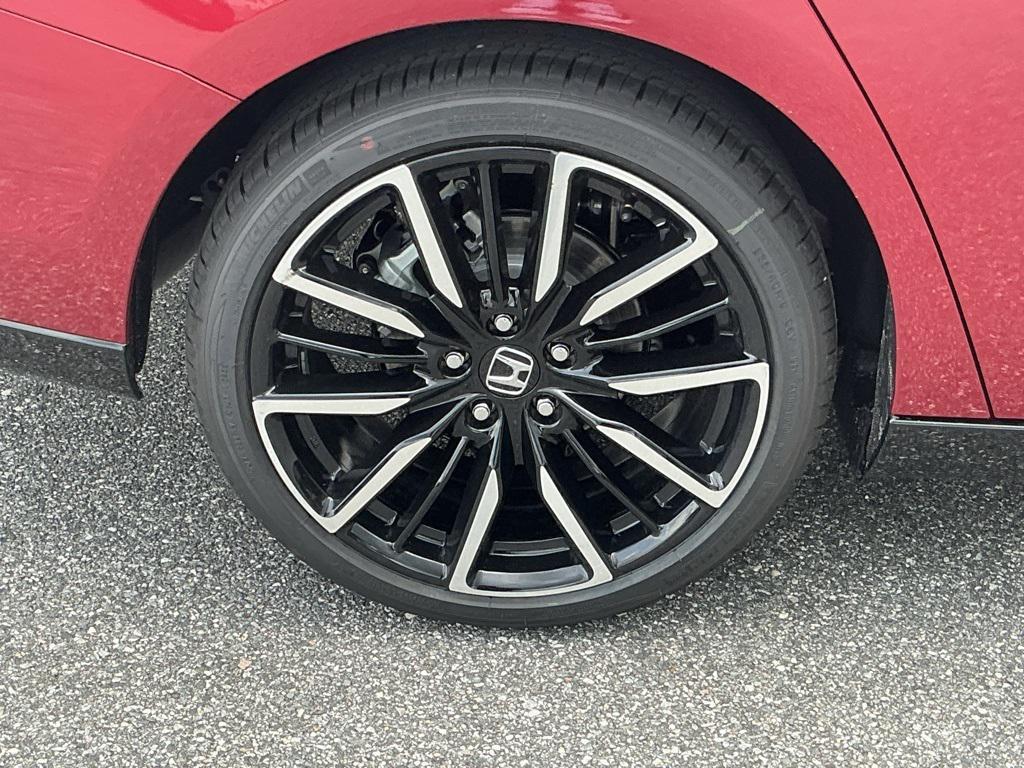 new 2025 Honda Accord Hybrid car, priced at $39,405