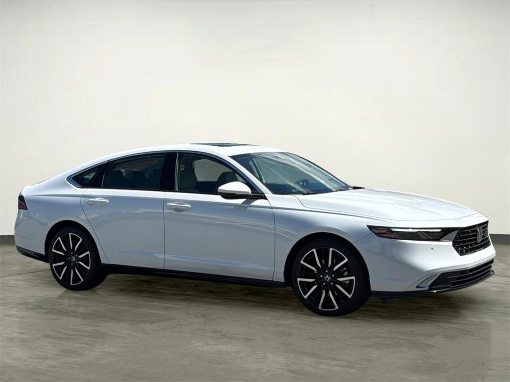 new 2025 Honda Accord Hybrid car, priced at $39,450