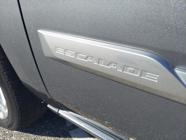 used 2019 Cadillac Escalade car, priced at $33,796