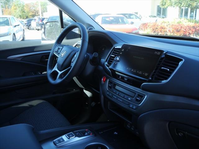 new 2025 Honda Ridgeline car, priced at $43,700