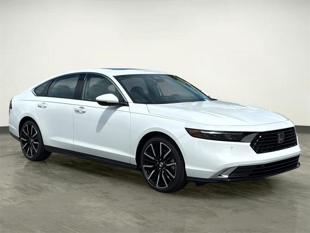 new 2025 Honda Accord Hybrid car, priced at $39,405