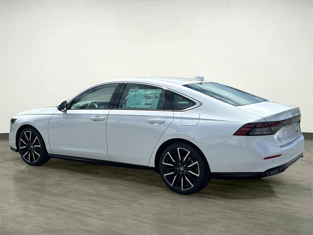 new 2025 Honda Accord Hybrid car, priced at $39,405
