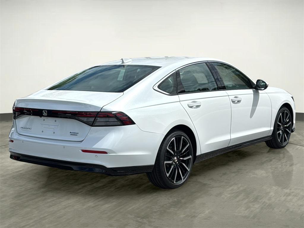 new 2025 Honda Accord Hybrid car, priced at $39,405