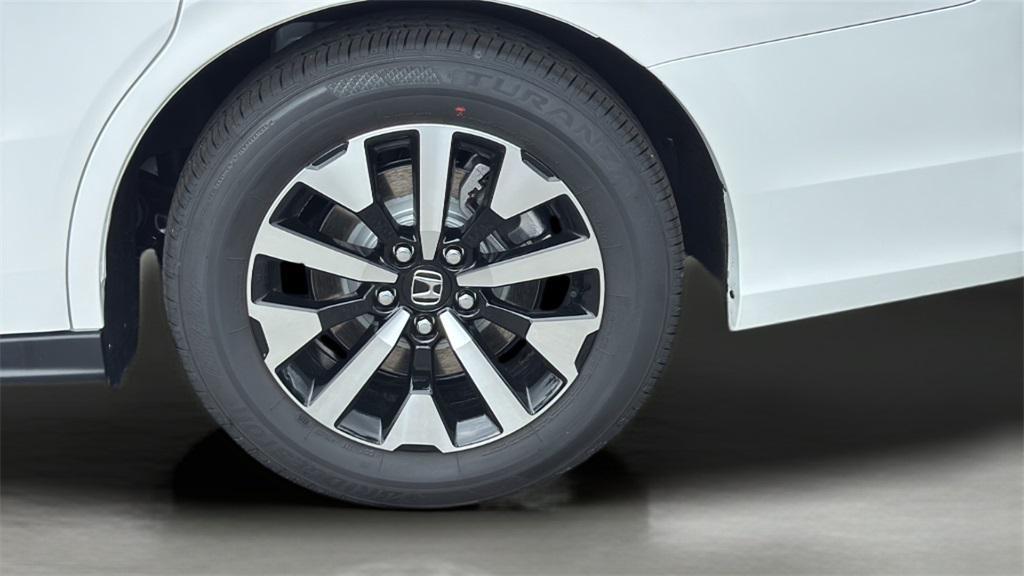 new 2026 Honda Odyssey car, priced at $45,110