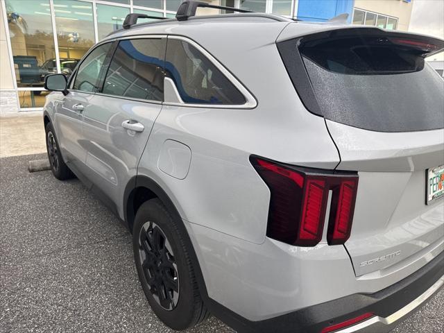 used 2024 Kia Sorento car, priced at $30,359