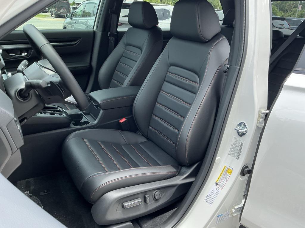 new 2026 Honda CR-V Hybrid car, priced at $40,575