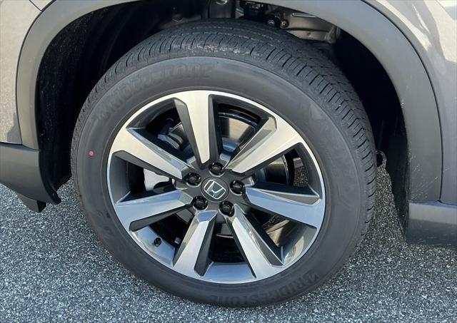 new 2025 Honda Pilot car, priced at $54,530