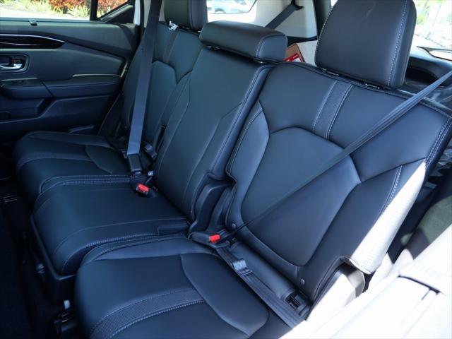 new 2025 Honda Pilot car, priced at $45,405