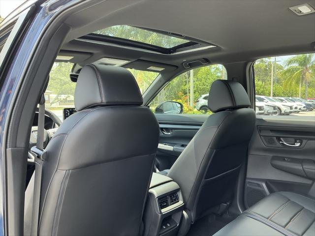 new 2025 Honda CR-V Hybrid car, priced at $40,545