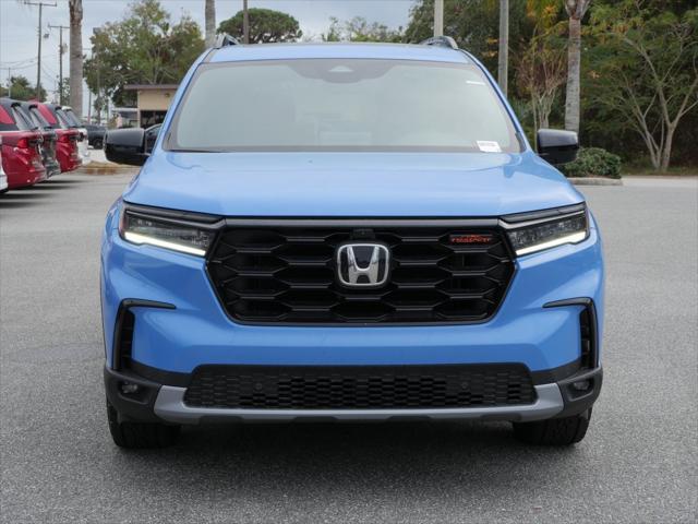 new 2025 Honda Pilot car, priced at $51,250