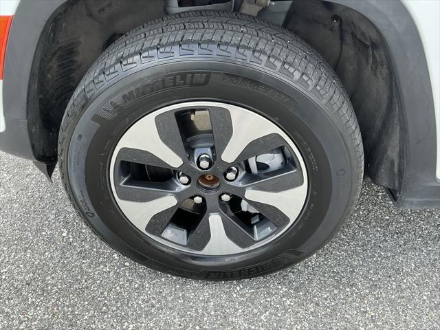 used 2023 Jeep Grand Cherokee 4xe car, priced at $27,894