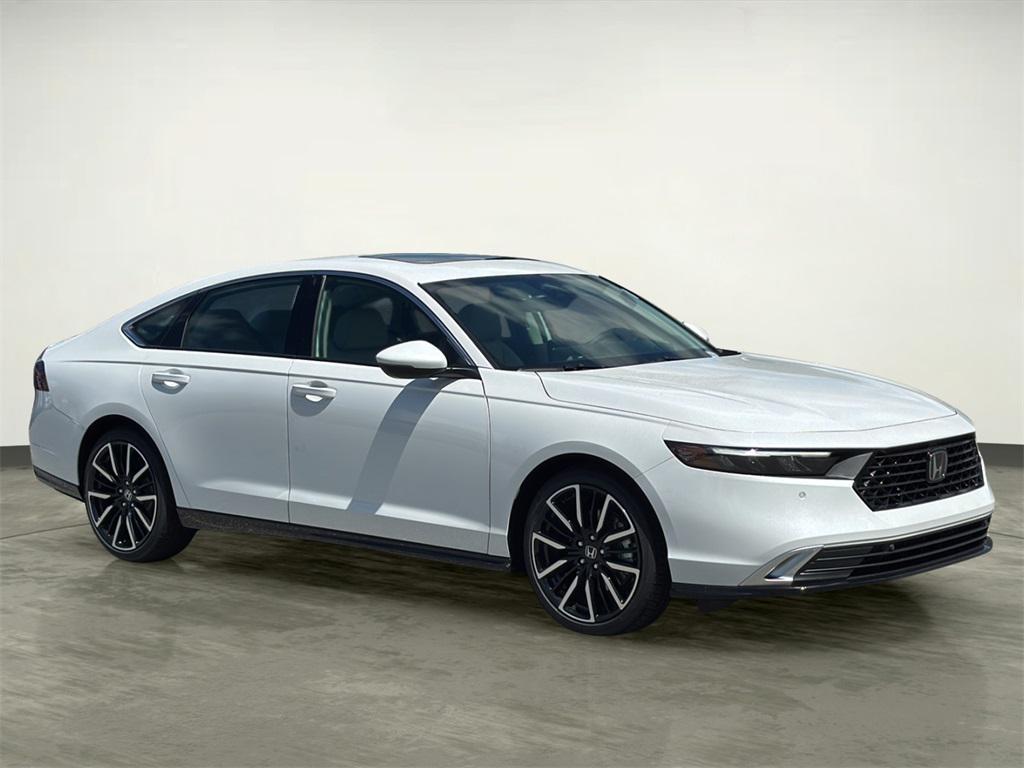 new 2025 Honda Accord Hybrid car, priced at $39,405