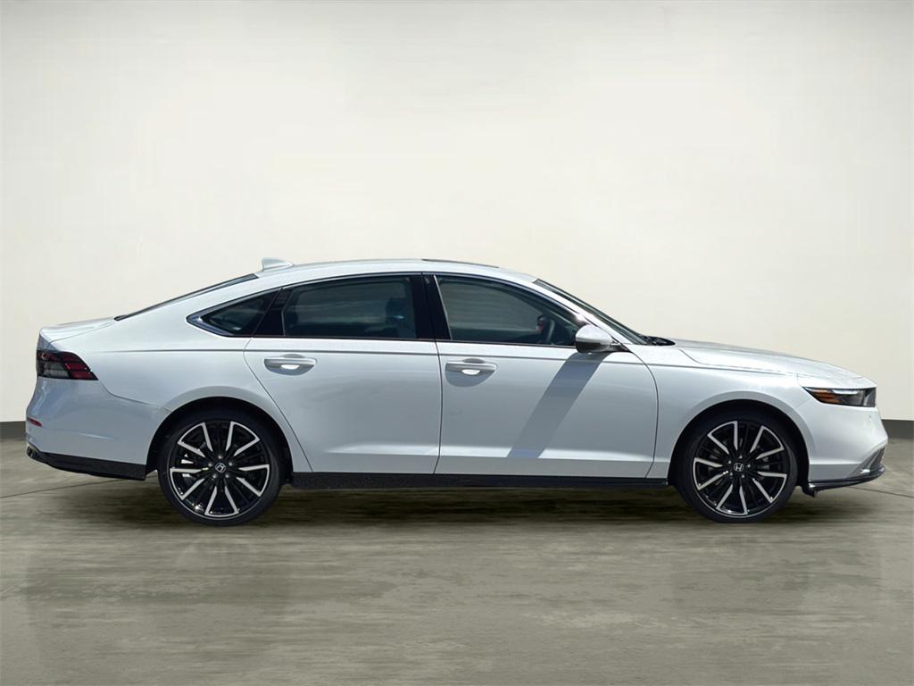 new 2025 Honda Accord Hybrid car, priced at $39,405