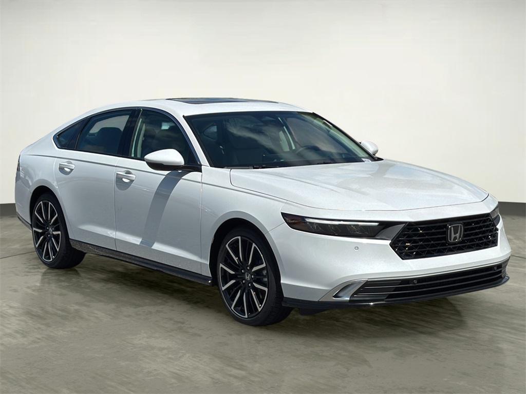 new 2025 Honda Accord Hybrid car, priced at $39,405