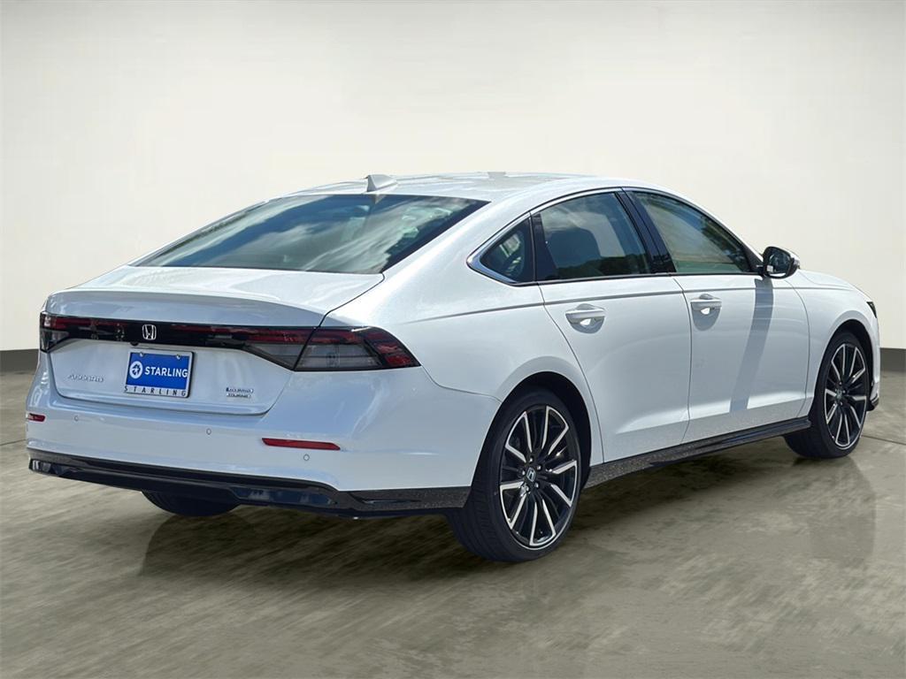 new 2025 Honda Accord Hybrid car, priced at $39,405
