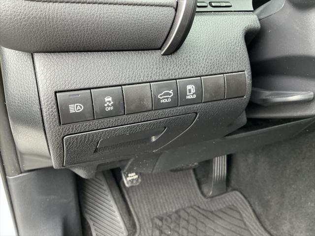 used 2019 Toyota Camry car, priced at $19,634