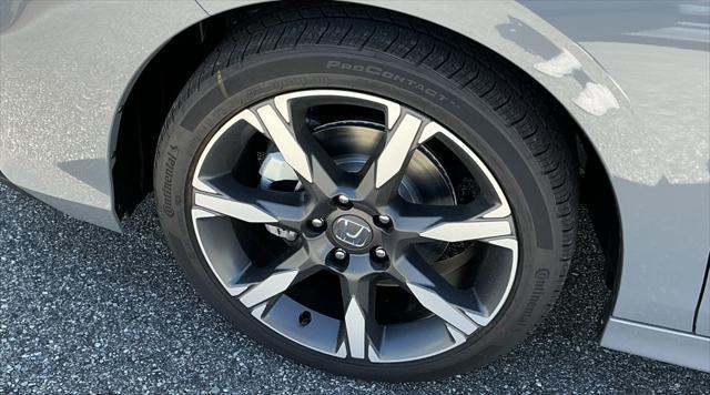 new 2025 Honda Civic Hybrid car, priced at $33,555