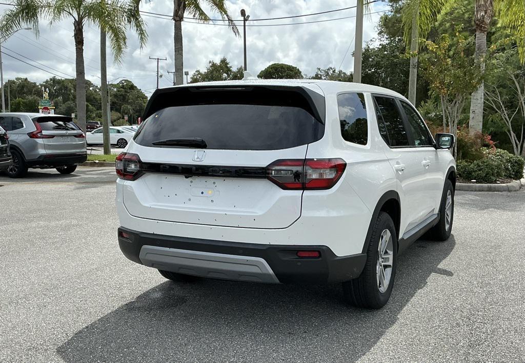 new 2025 Honda Pilot car, priced at $47,450
