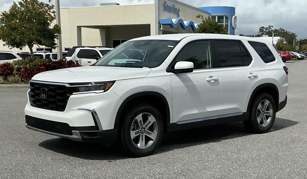 new 2025 Honda Pilot car, priced at $47,450
