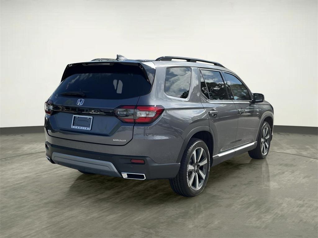 used 2025 Honda Pilot car, priced at $48,854