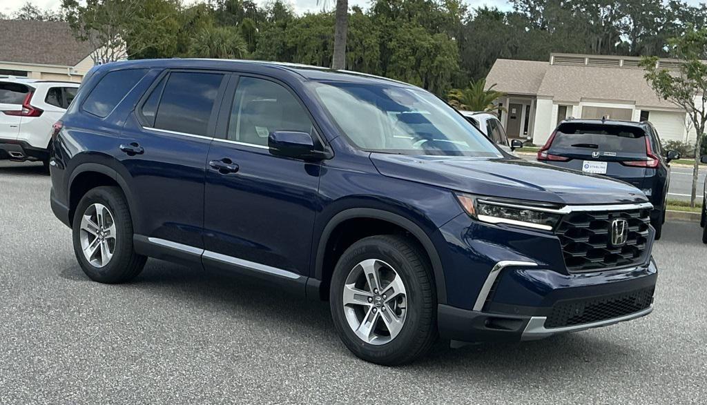 new 2025 Honda Pilot car, priced at $42,995