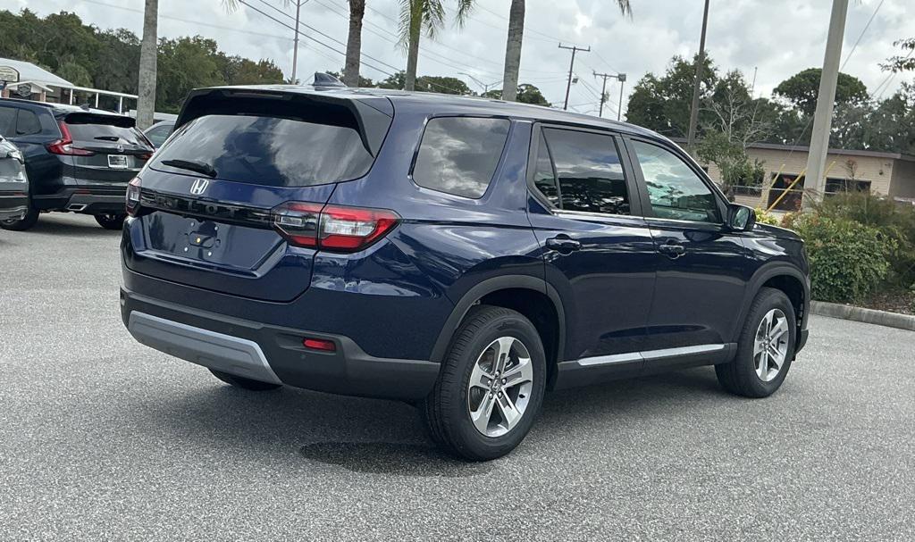 new 2025 Honda Pilot car, priced at $42,995