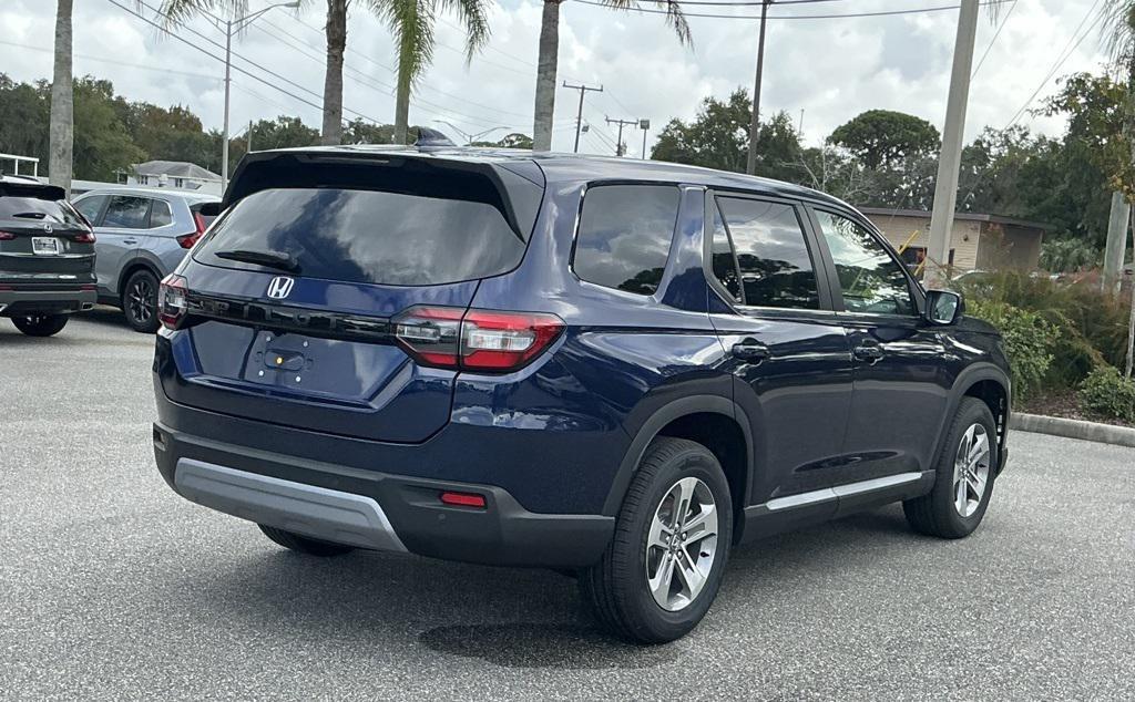 new 2025 Honda Pilot car, priced at $42,995