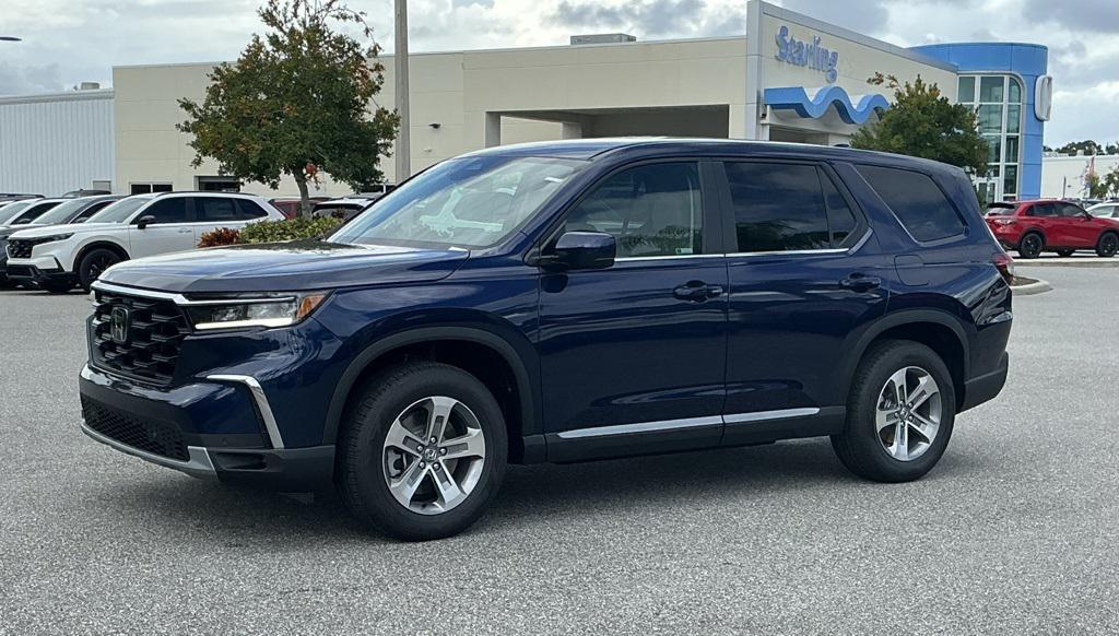 new 2025 Honda Pilot car, priced at $42,995