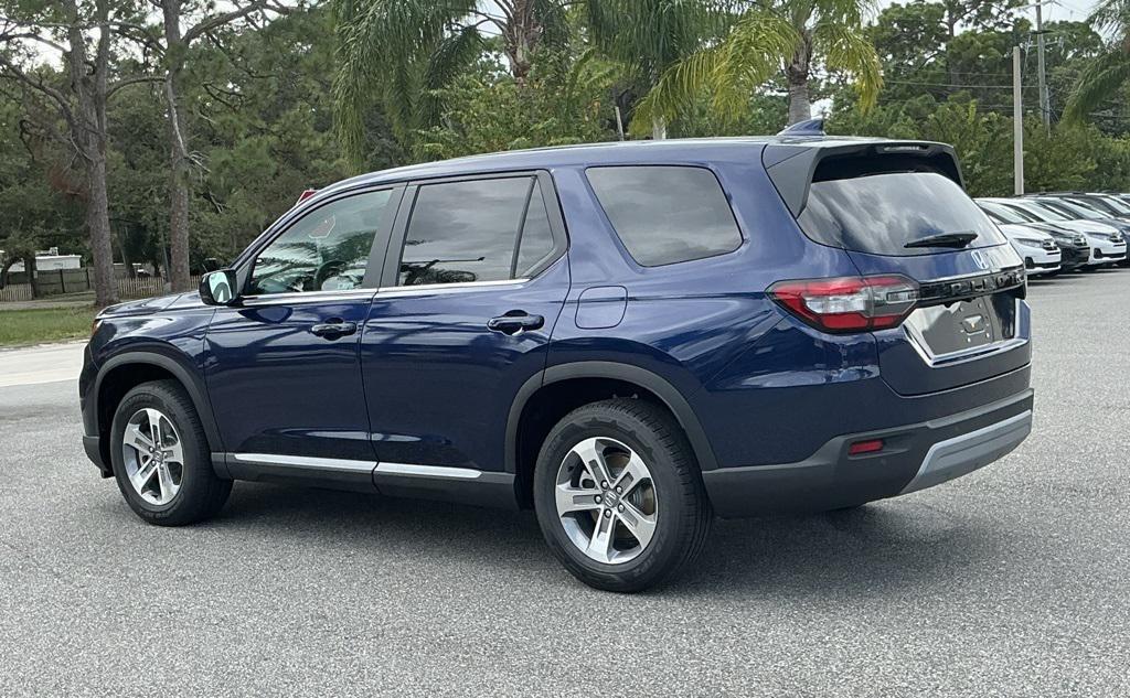 new 2025 Honda Pilot car, priced at $42,995