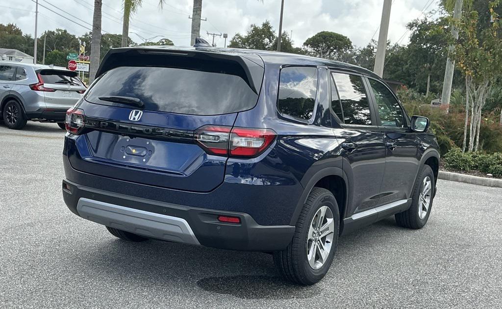 new 2025 Honda Pilot car, priced at $42,995