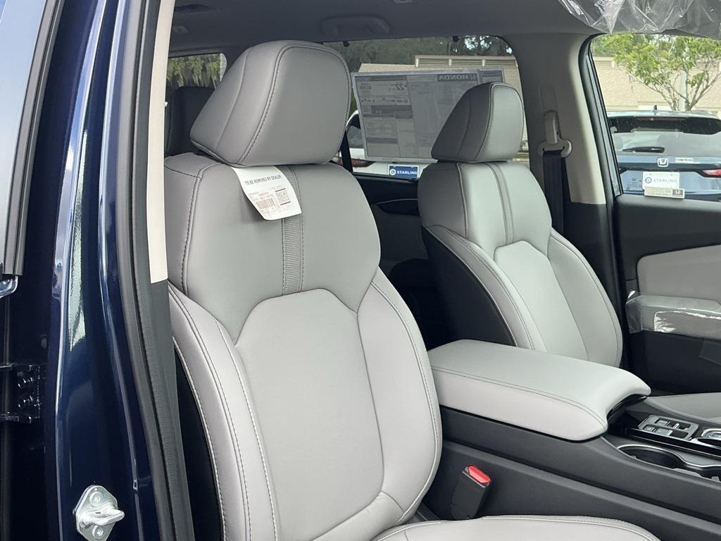 new 2025 Honda Pilot car, priced at $42,995
