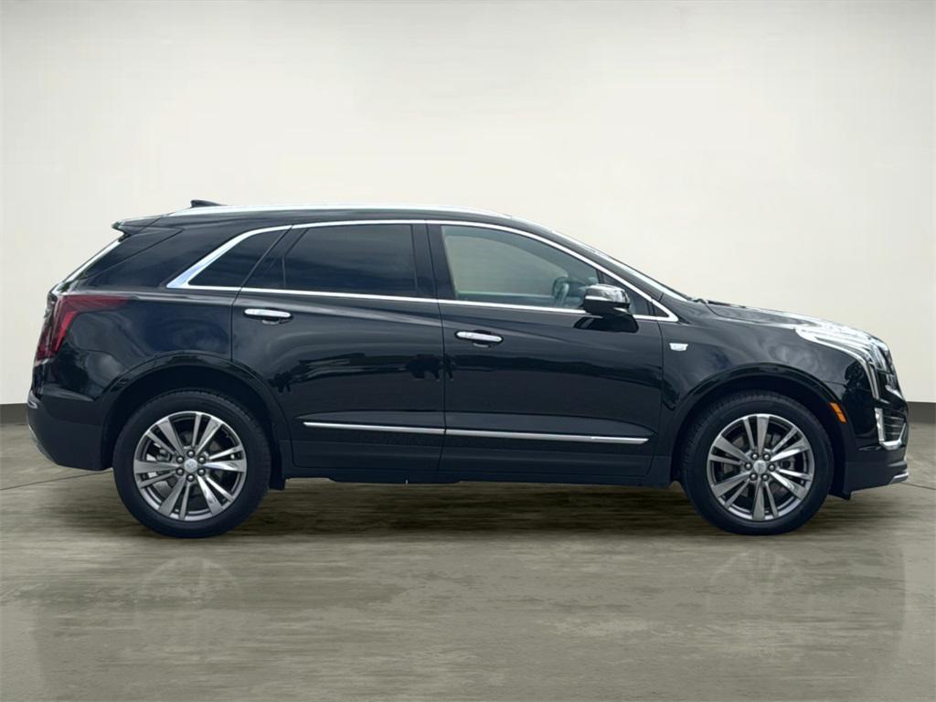 used 2025 Cadillac XT5 car, priced at $41,815