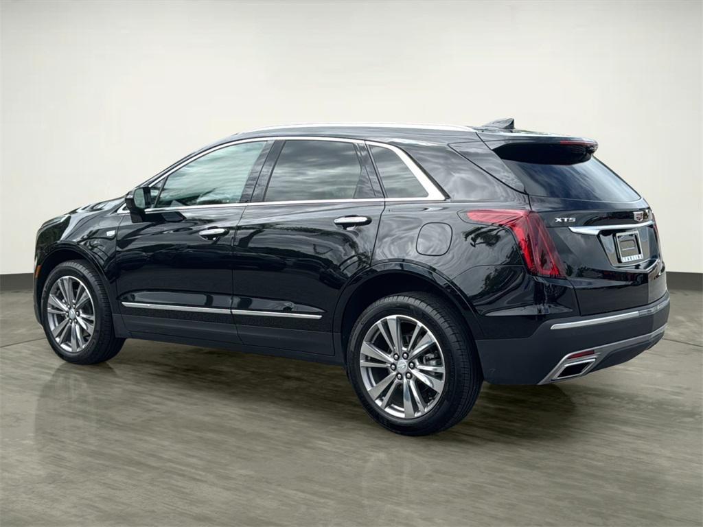 used 2025 Cadillac XT5 car, priced at $41,815