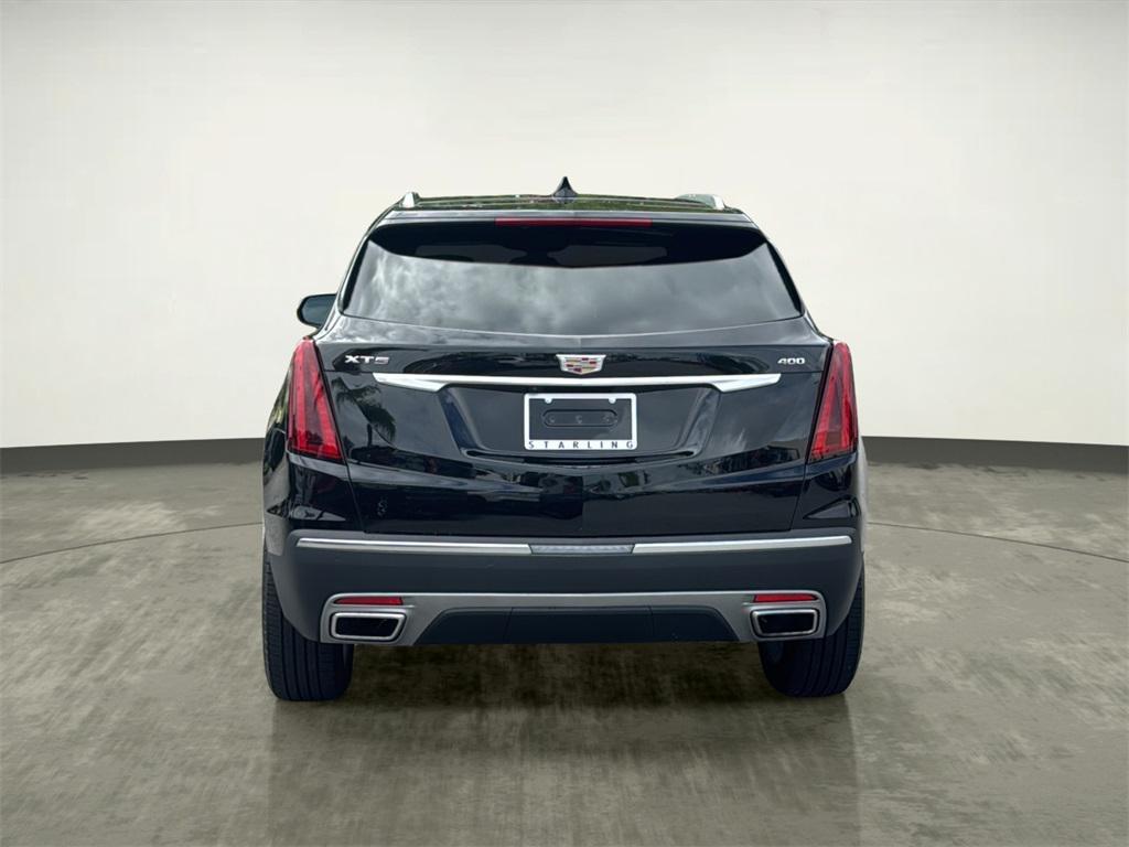 used 2025 Cadillac XT5 car, priced at $41,815