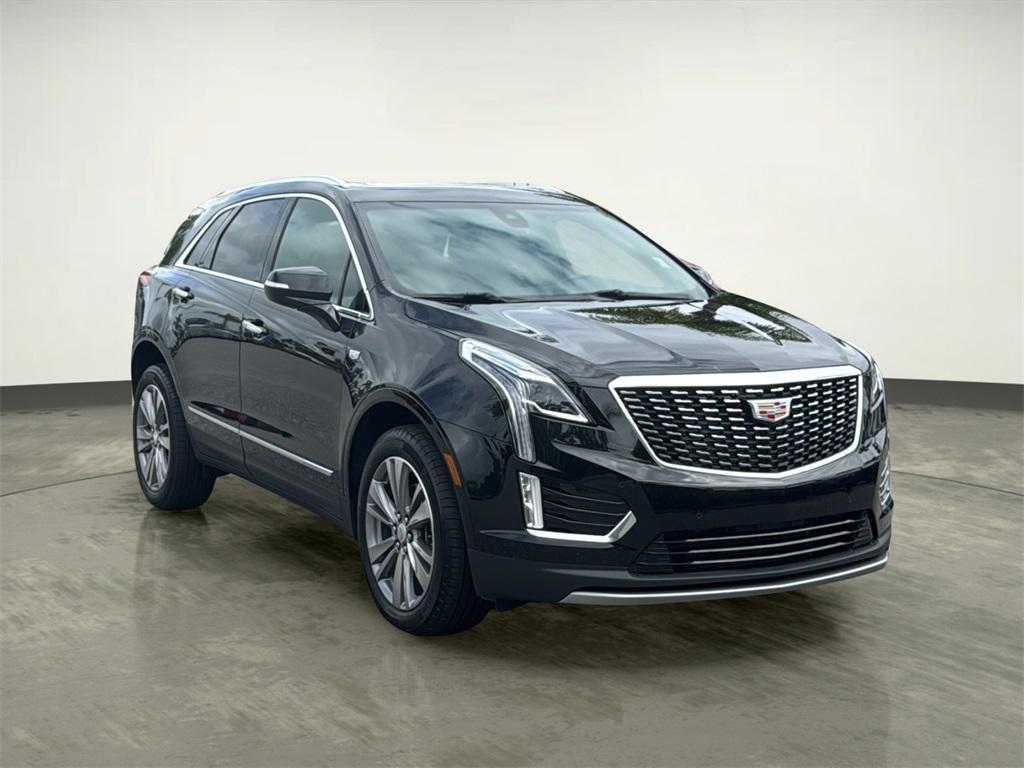 used 2025 Cadillac XT5 car, priced at $41,815