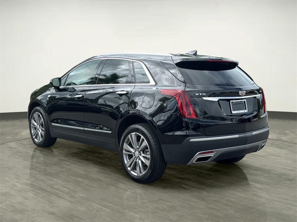 used 2025 Cadillac XT5 car, priced at $41,815