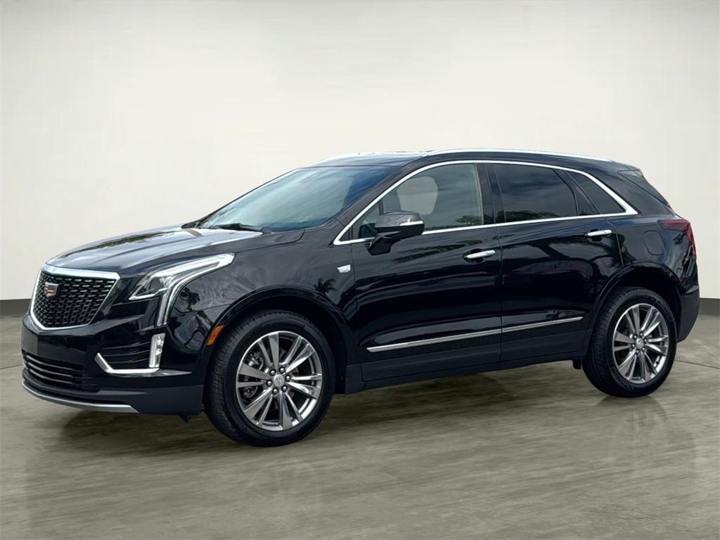 used 2025 Cadillac XT5 car, priced at $41,815
