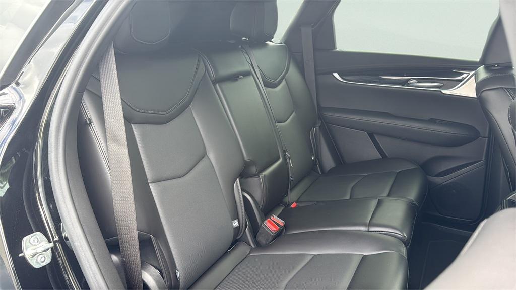 used 2025 Cadillac XT5 car, priced at $41,815