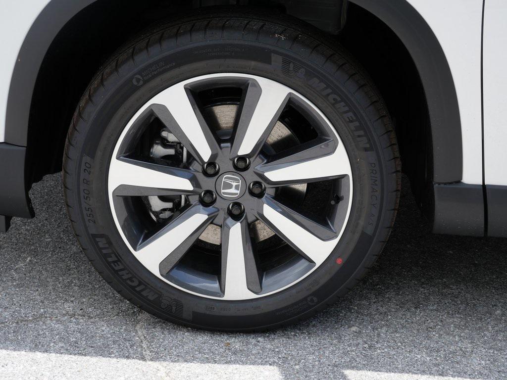 new 2025 Honda Pilot car, priced at $47,405