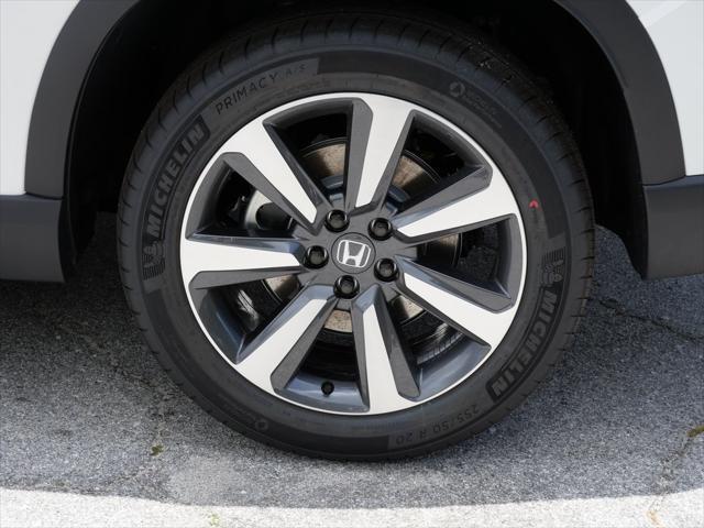 new 2025 Honda Pilot car, priced at $49,405