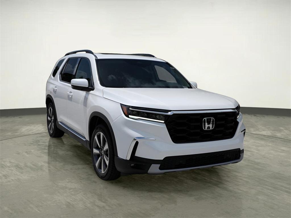 new 2025 Honda Pilot car, priced at $47,405