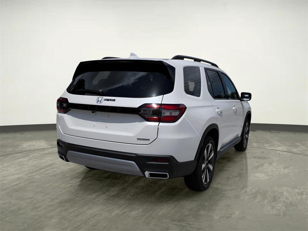 new 2025 Honda Pilot car, priced at $47,405
