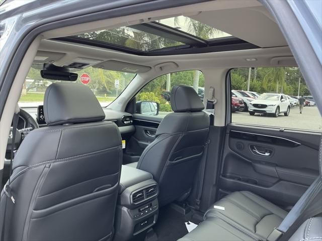 new 2025 Honda Pilot car, priced at $49,405