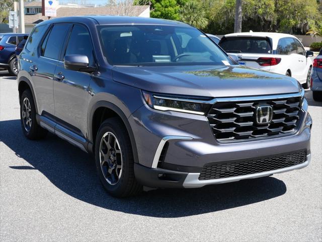 new 2025 Honda Pilot car, priced at $49,250